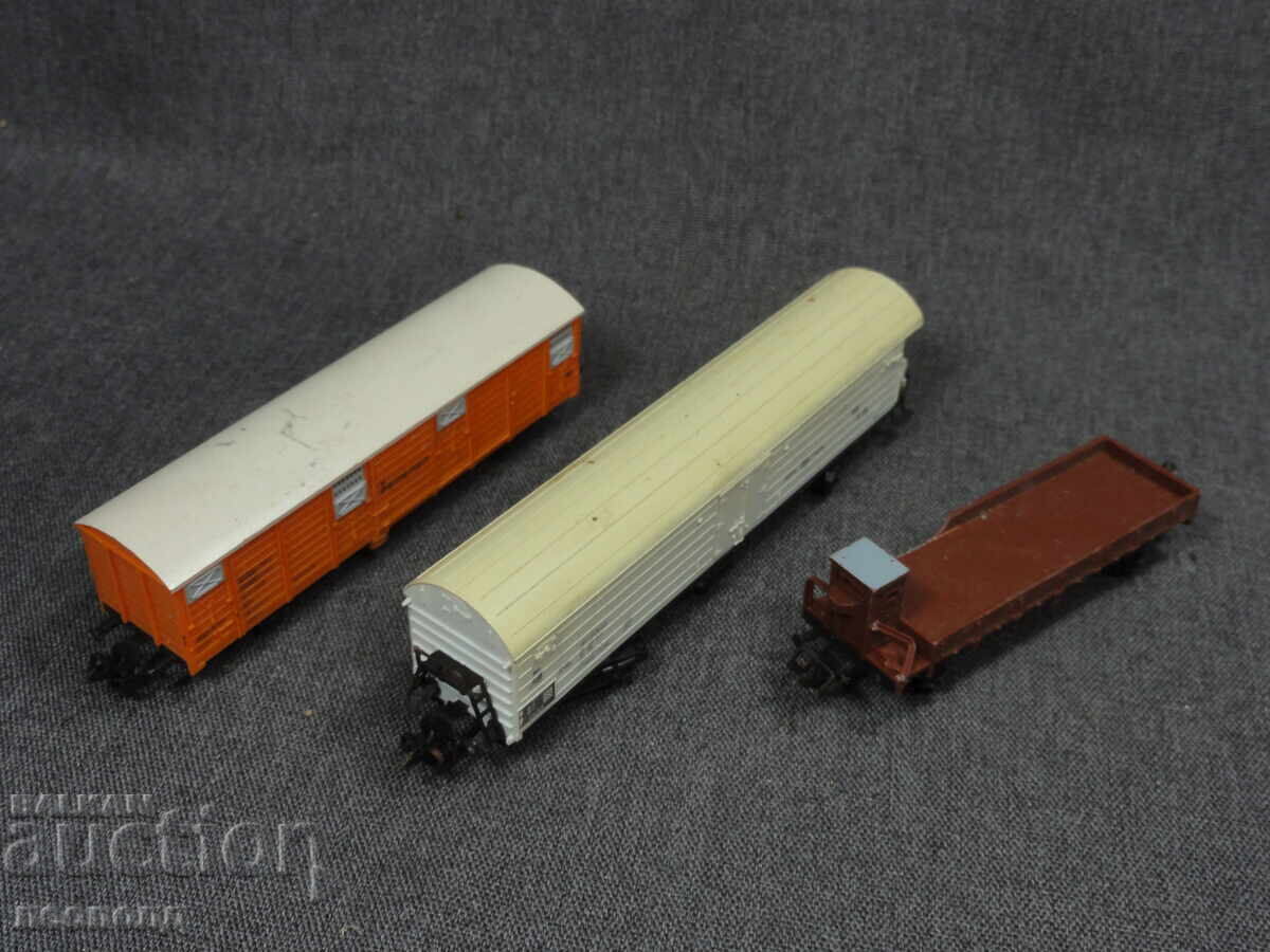 LICITAȚIE BZC VAGOANE DE TREN VECHI RETRO TT 1/120 cu preț € 0.01 | 0.02 BGN