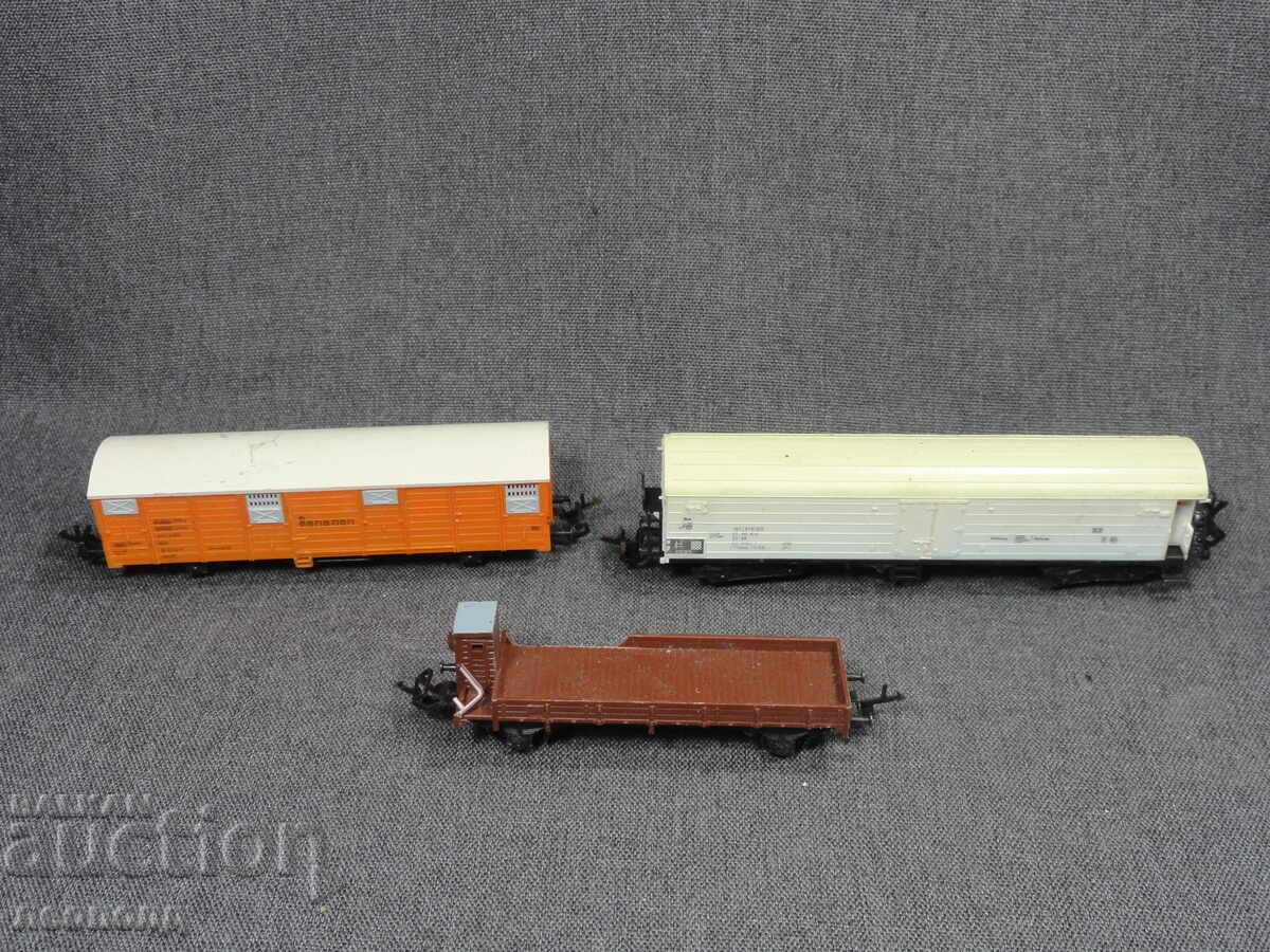 Licitație LICITAȚIE BZC VAGOANE DE TREN VECHI RETRO TT 1/120