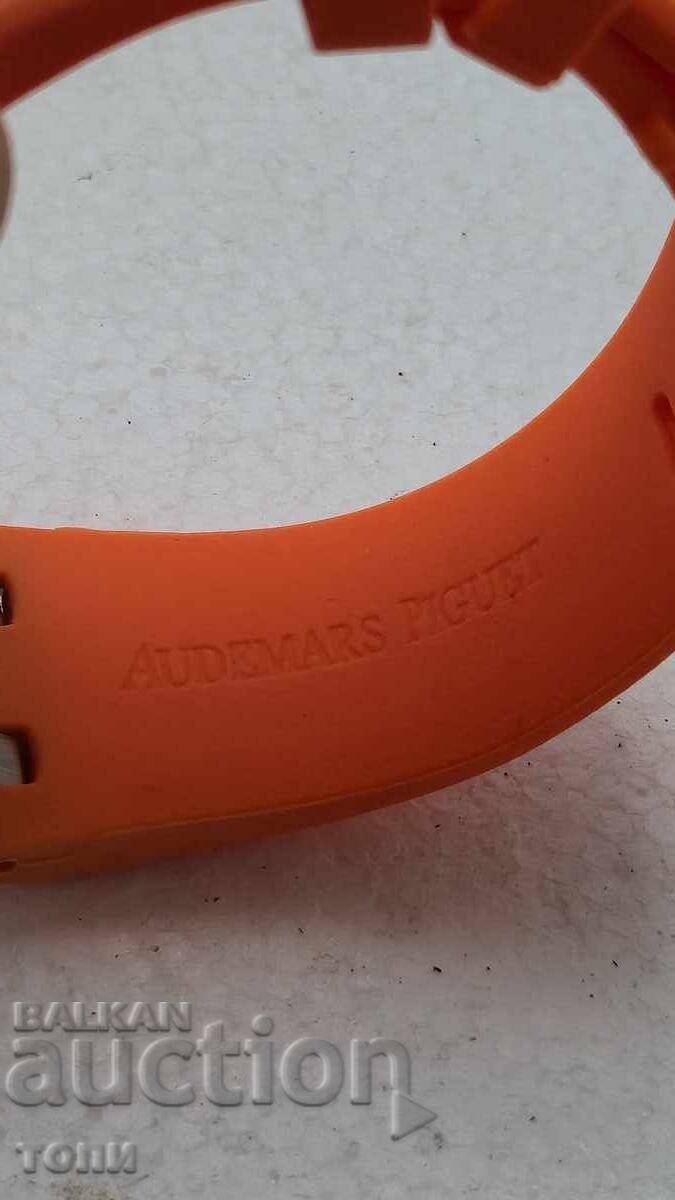 Livrarea AP AUTOMATIC CHRONOGRAPH REPLICĂ RAR FUNCȚIONAL FĂRĂ GARANȚIE