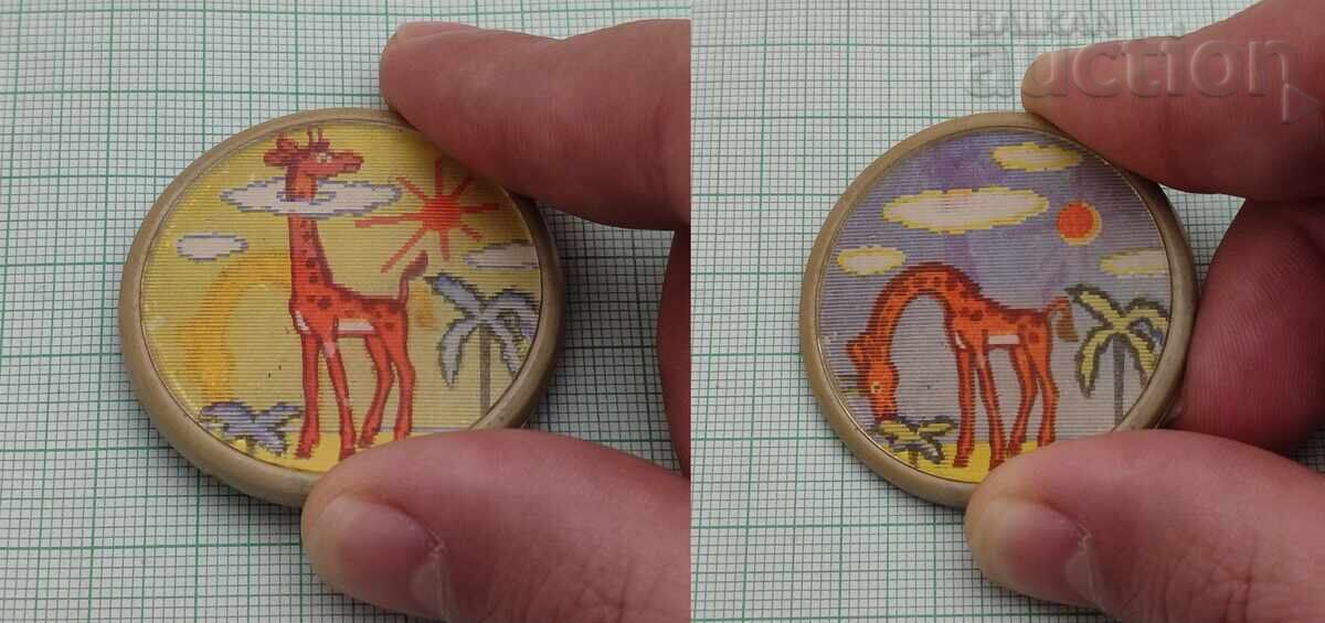 INSIGNĂ STEREO GIRAFĂ