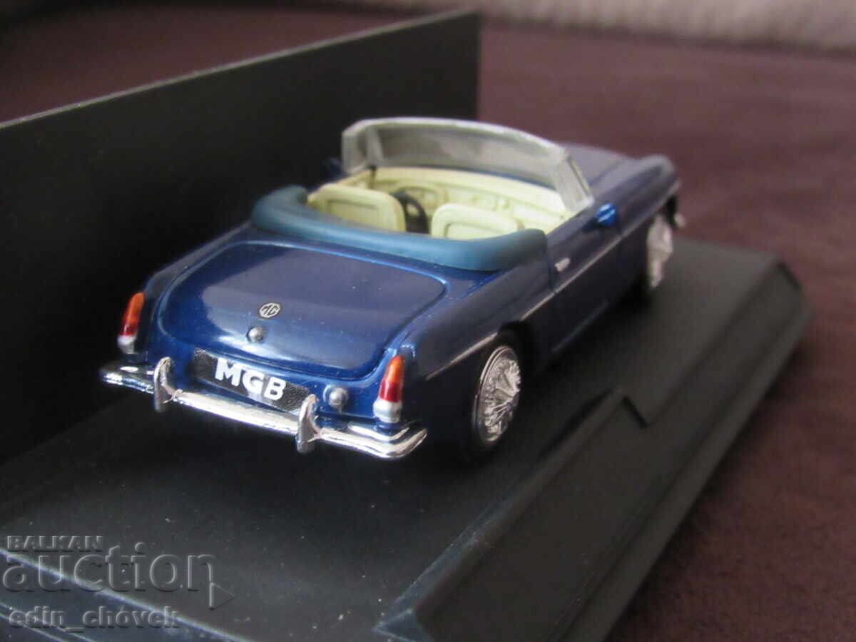 Licitație 1/43 NewRay MG B Mașină clasică engleză