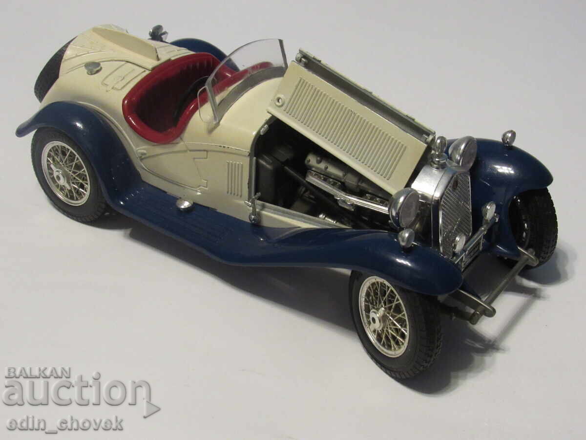 1/18 Bburago Italy Alfa Romeo метална колекционерска количка с цена € 25.00 | 48.90 лв.