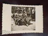 Войници на маса 1942 г.