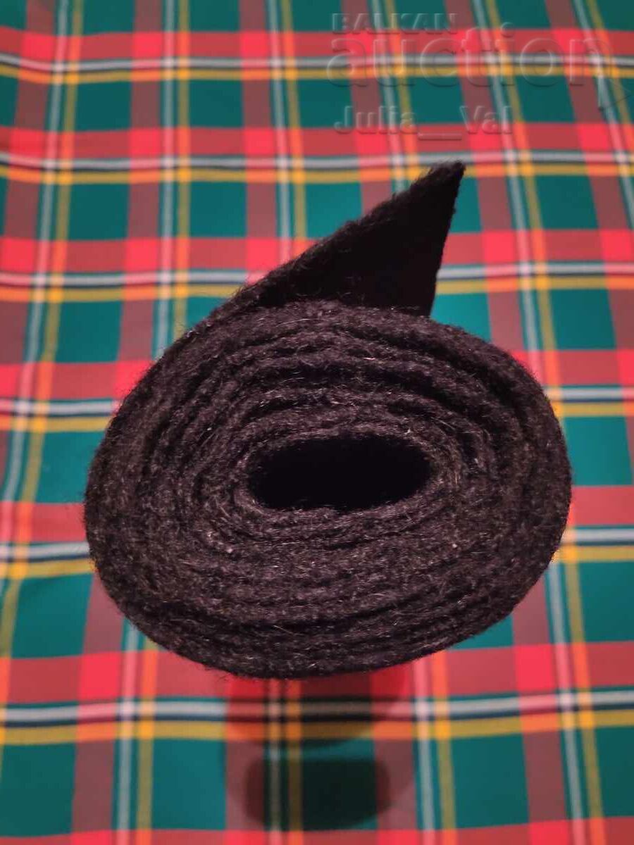 Auction  Roll of black wool fabric for traditional costume from 0.01 cents