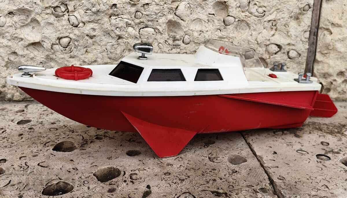 JUCĂRIE VECHE DIN PLASTIC PENTRU COPII BĂRCUȚĂ VAPOR - 7