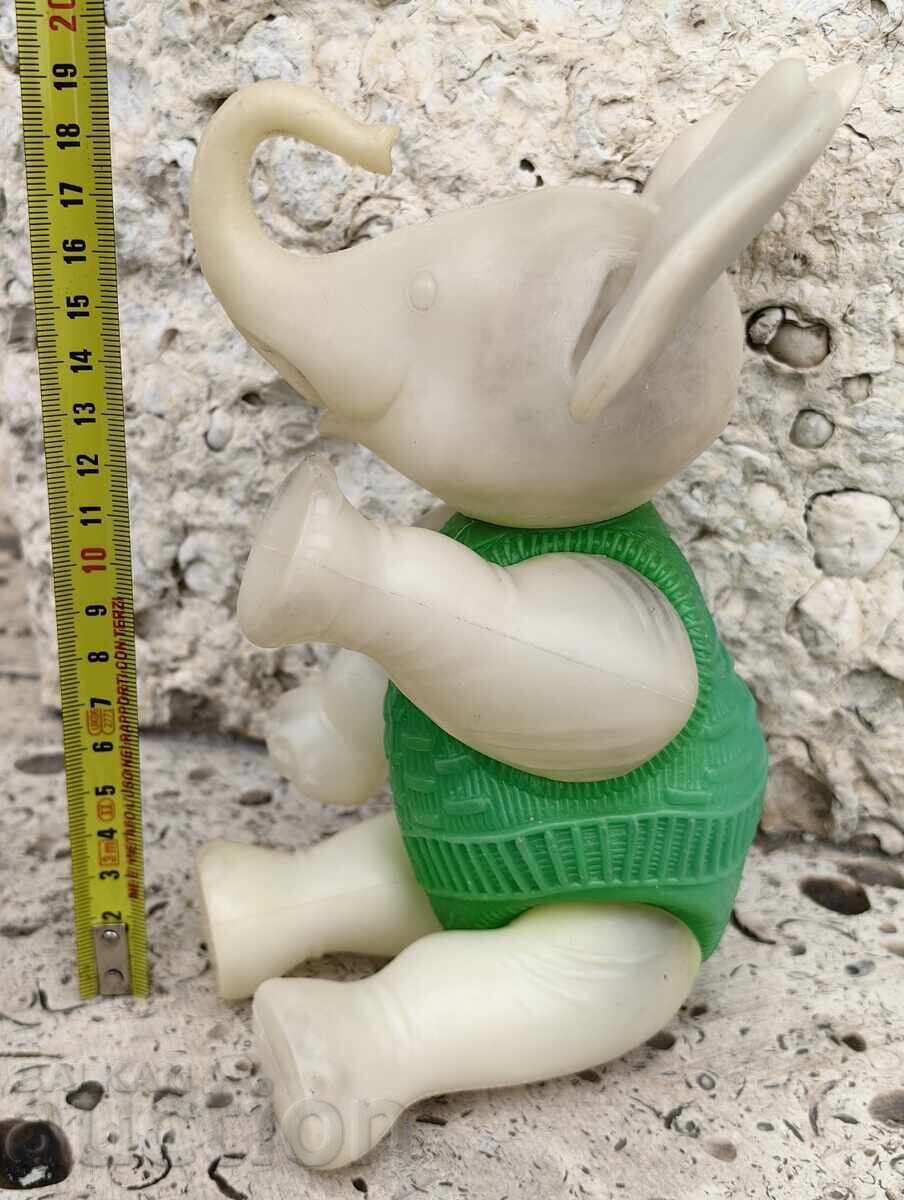 Auction  SOCIALIST PLASTIC TOY ELEPHANT LITTLE ELEPHANT