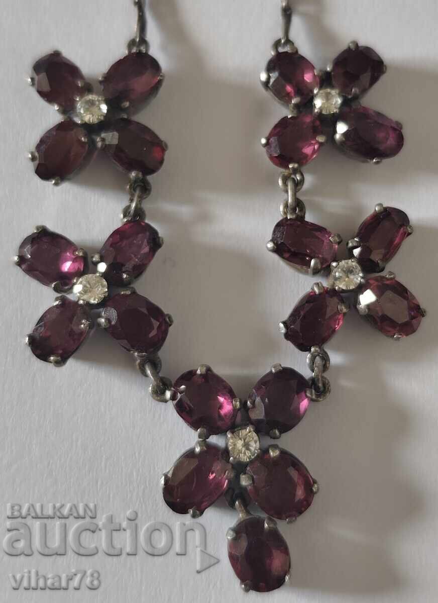 Colier vechi din argint cu granat și diamante cu preț € 379.99 | 743.20 BGN