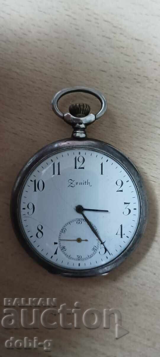 Ceas Zenith argintiu