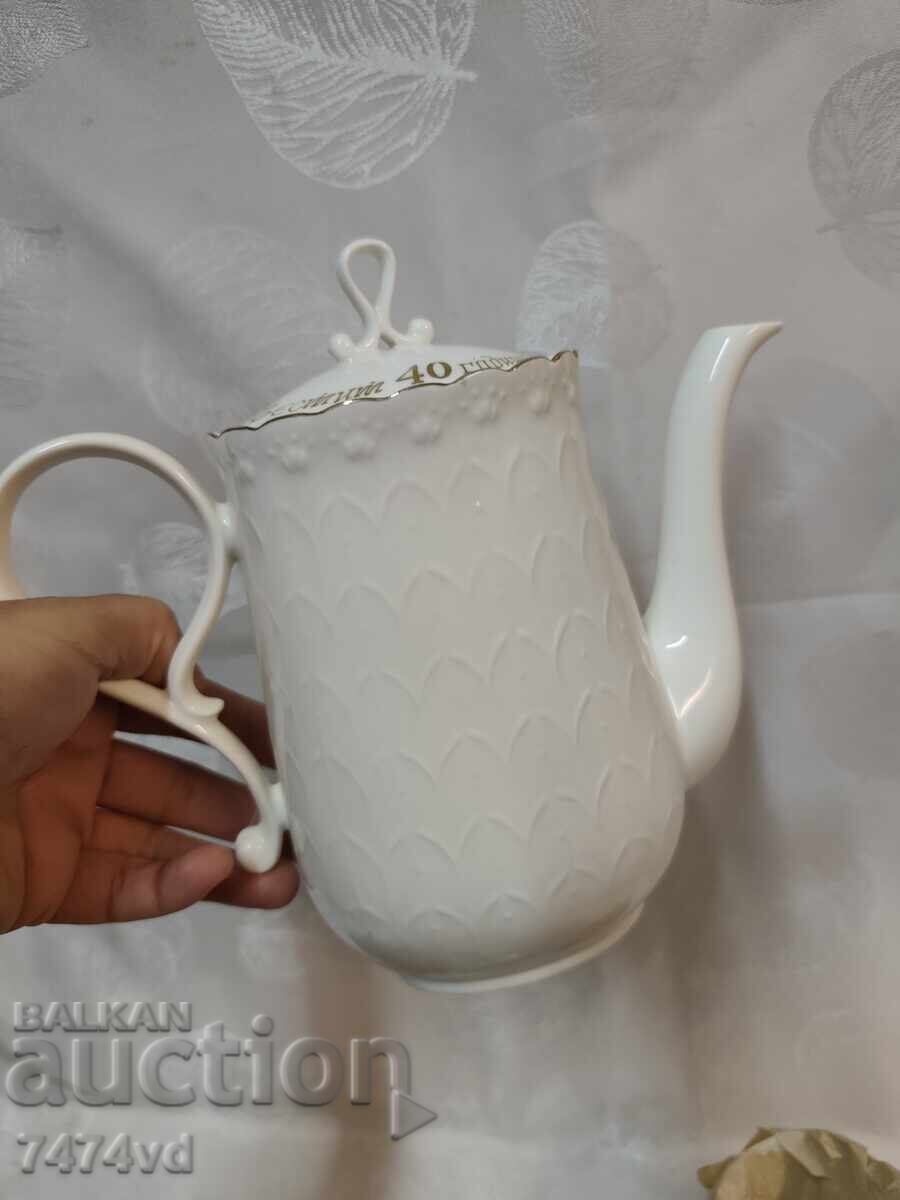 Auction  Extremely sophisticated new Bononia bone china dinner set