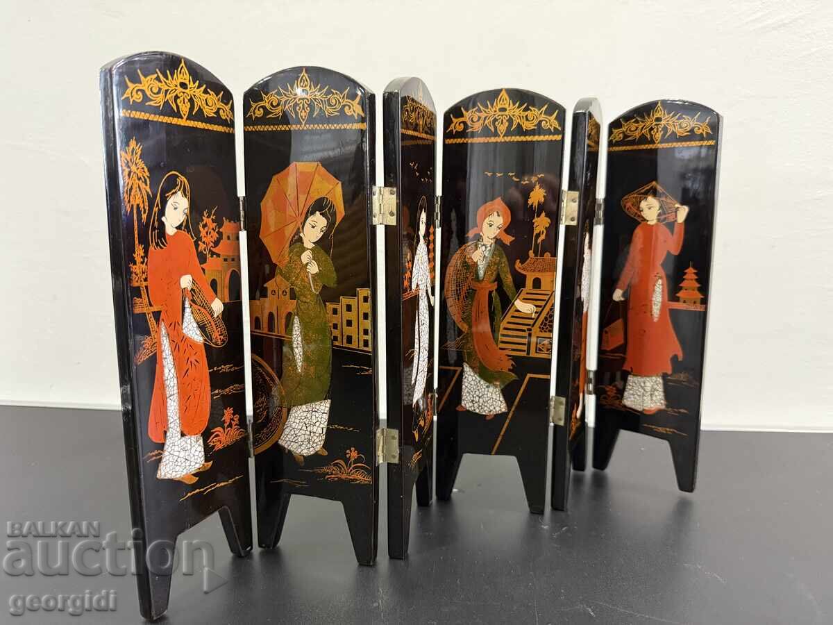 Chinese miniature decorative screen. №8154 with price € 65.00 | 127.13 BGN