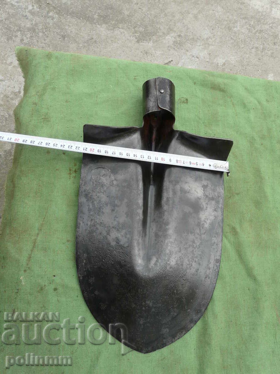 Βουλγαρικό σοβιετικό φτυάρι με τιμή € 30.00 | 58.68 BGN