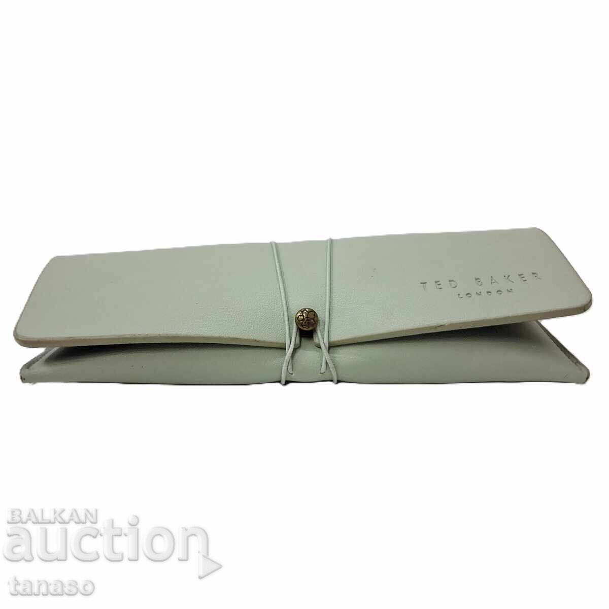 Toc pentru ochelari Ted Baker London, verde (10.4) cu preț € 14.00 | 27.38 BGN