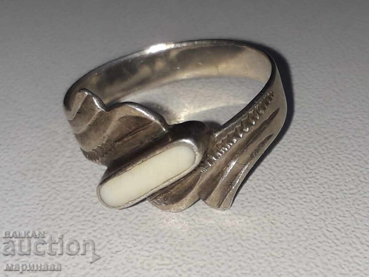 OLD RING. 925 SILVER, MOTHER OF PEARL