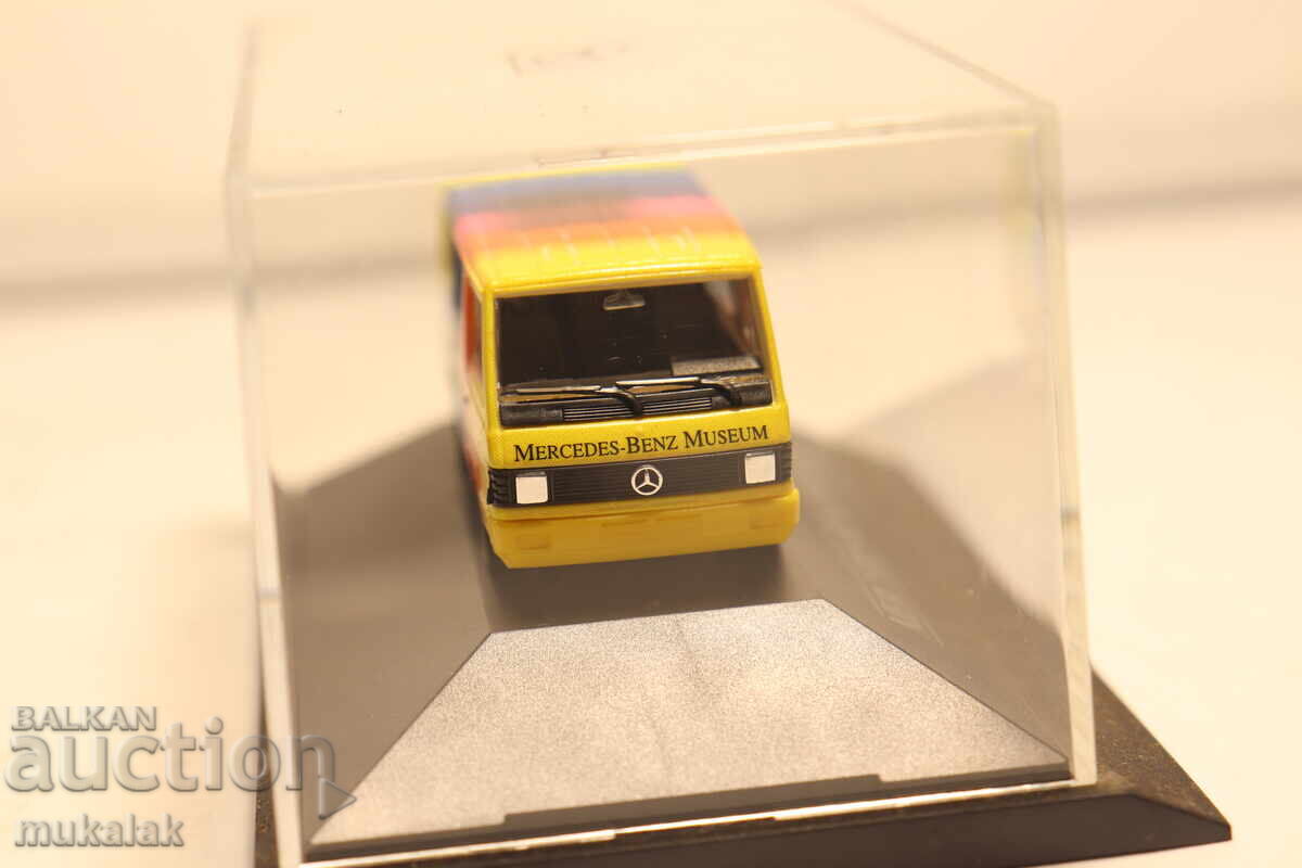 Livrarea HERPA 1:87 H0 MERCEDES BENZ MB100 MODEL MAȘINUȚĂ