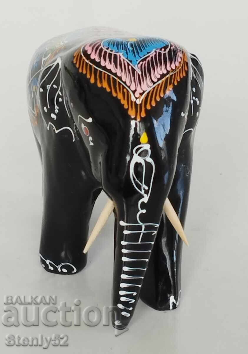 Elefant indian din lemn 8/6 cm cu preț € 25.00 | 48.90 BGN