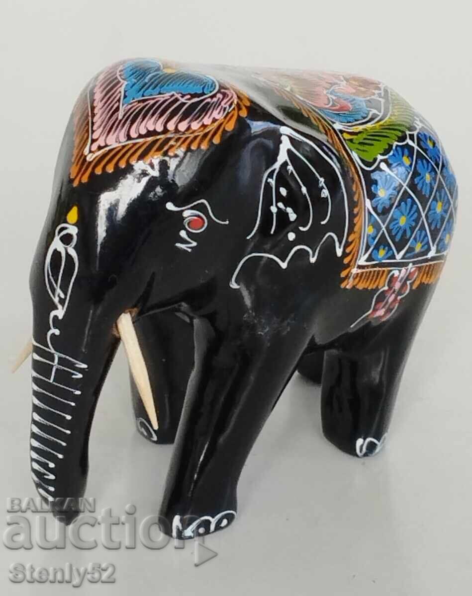 Elefant indian din lemn 8/6 cm