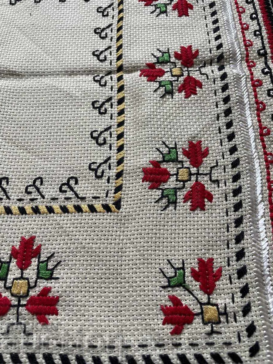 Tablecloth, doily-43/41 cm with price € 23.95 | 46.84 BGN