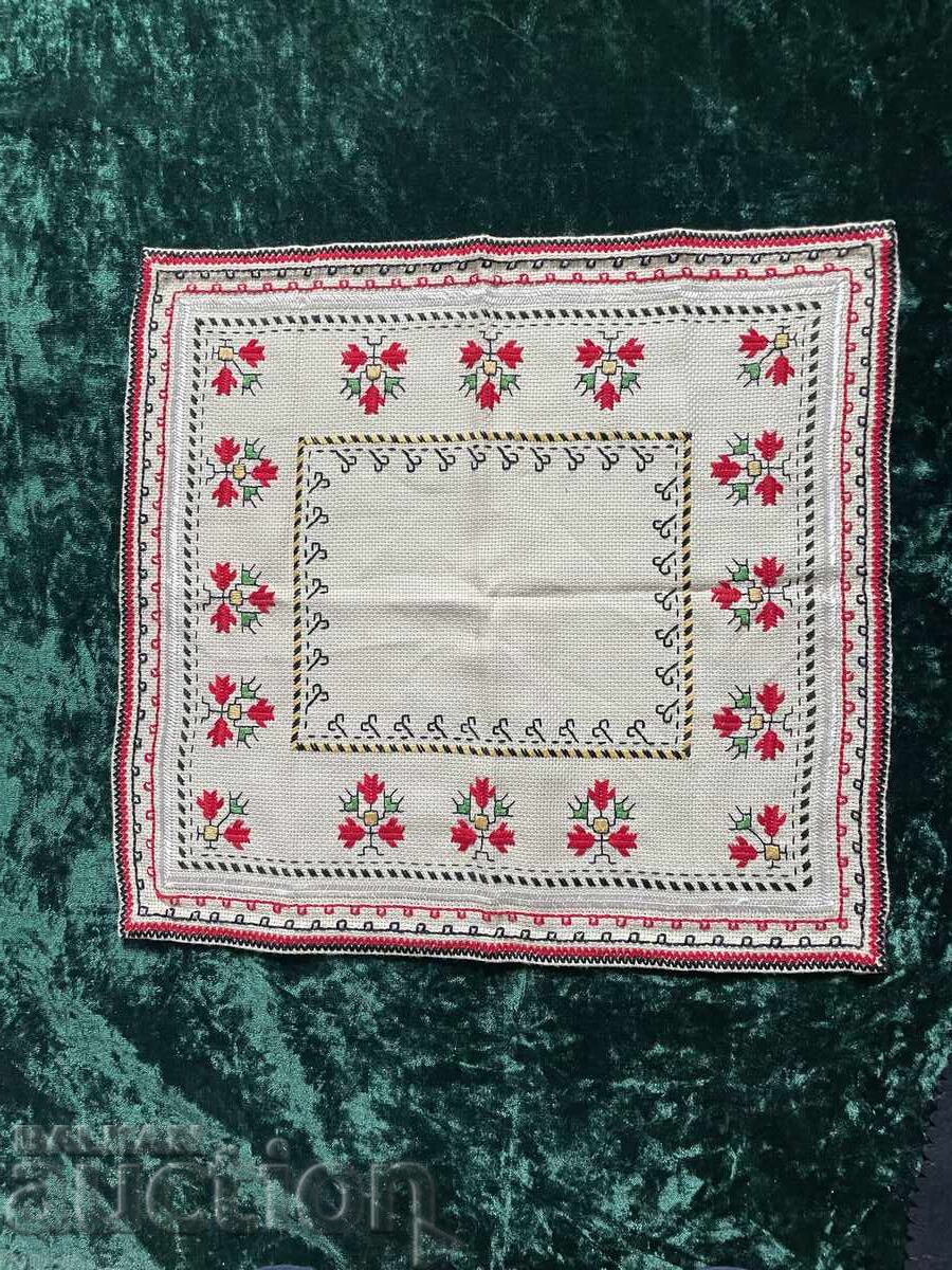 Tablecloth, doily-43/41 cm