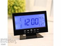 Часовник с голям LCD дисплей DS-8082 - Черен