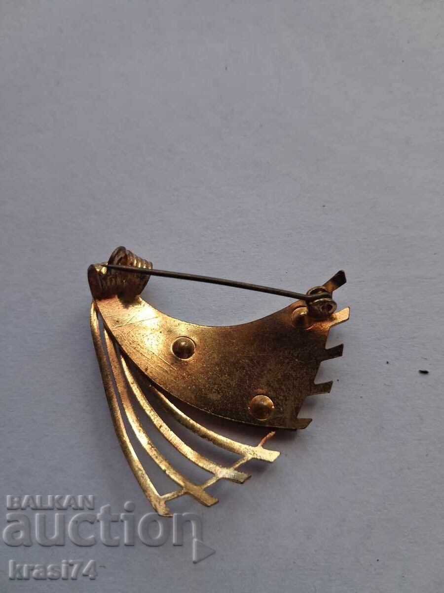 Gilded brooch with price € 15.00 | 29.34 BGN