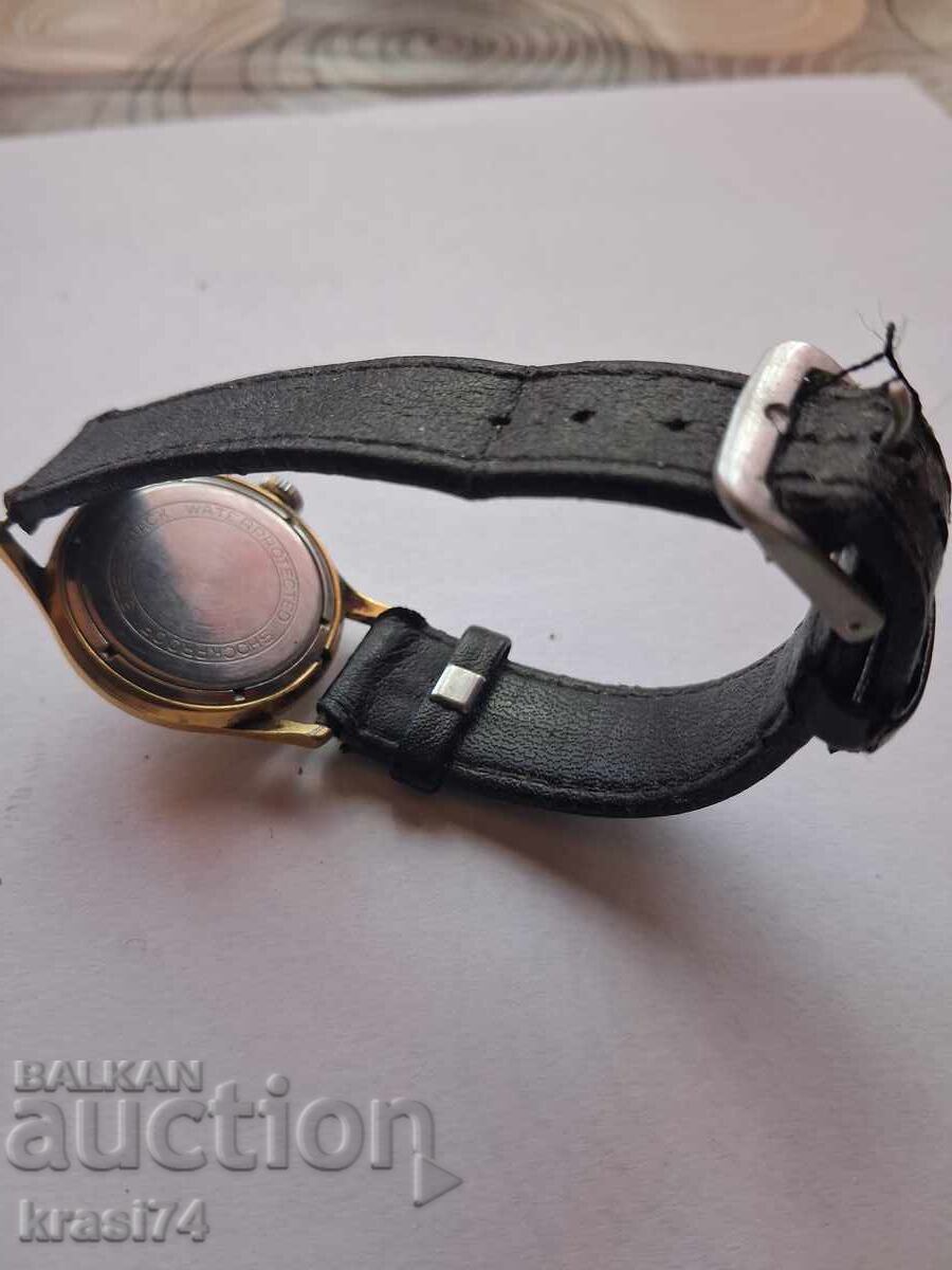 Επιχρυσωμένο ρολόι με τιμή € 50.00 | 97.79 BGN
