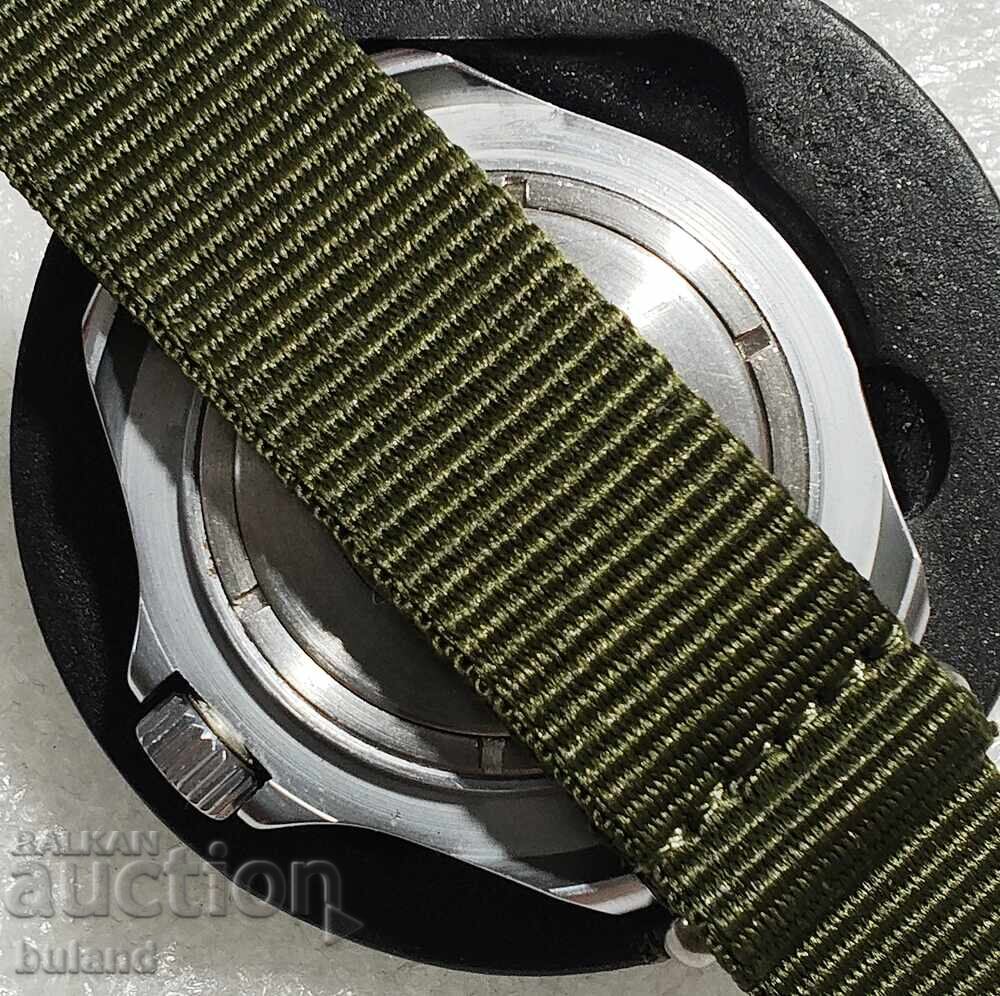 Livrarea Ordinul Comandantului Vostok de Watch sovietic al Ministerului Apărării al URSS Wostok