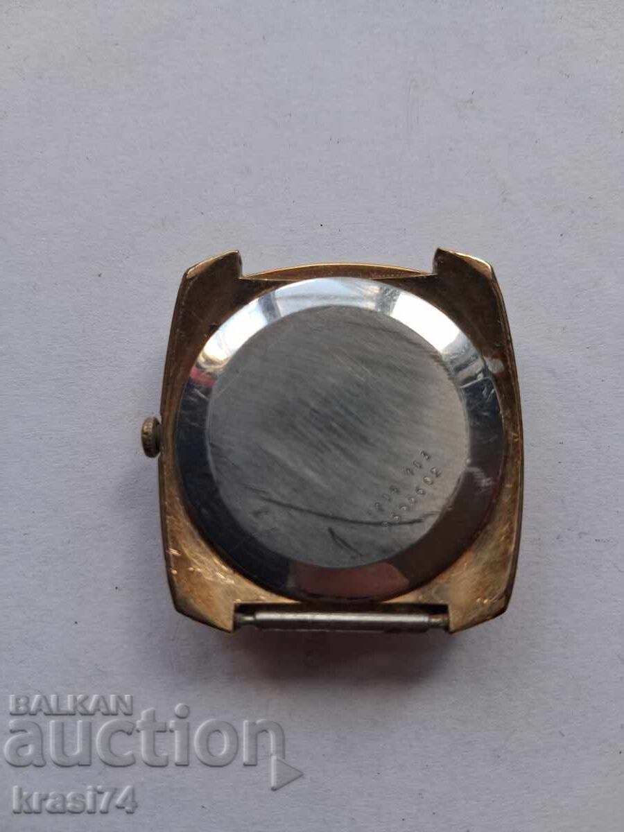 Ceas placat cu aur cu preț € 50.00 | 97.79 BGN Ceas placat cu aur cu preț € 50.00 | 97.79 BGN