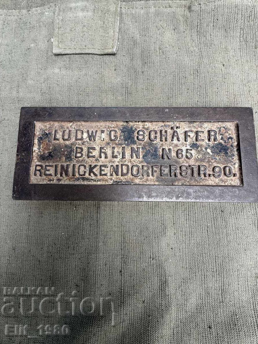 Steel plate from a Berlin street Steel plate from a Berlin street