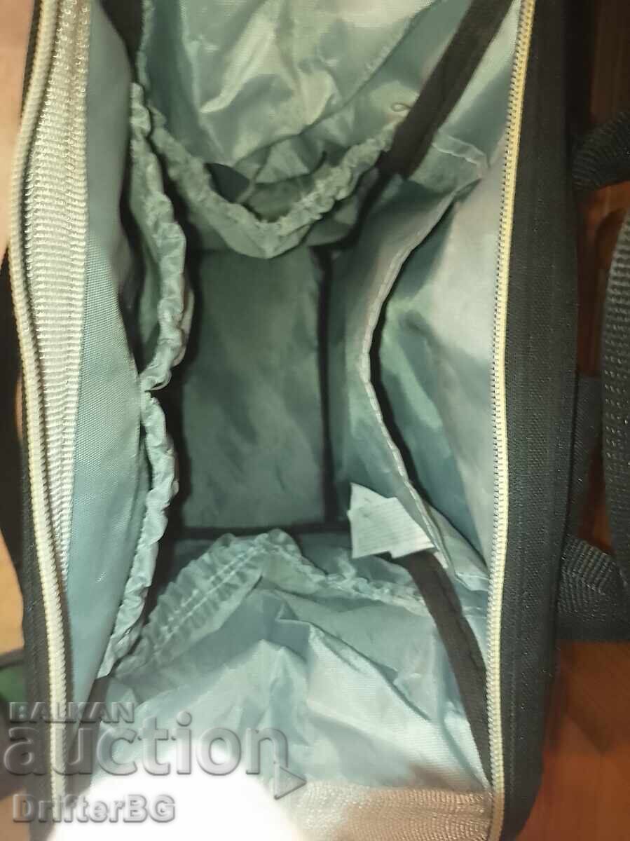 Licitație Lot 2 buc. rucsacuri rezistente: Pentru laptop + multifuncțional termo