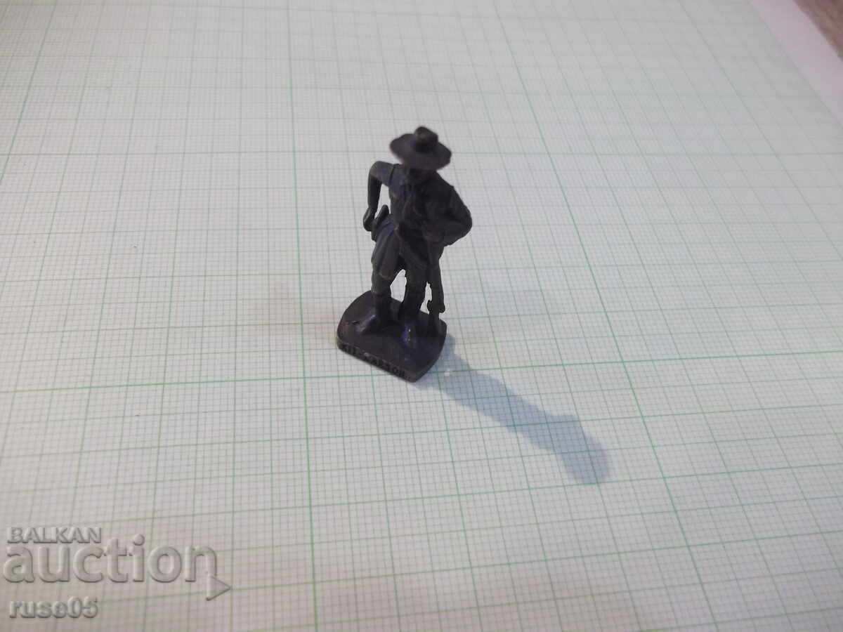 Figurină mică din metal - 1 - 7 Figurină mică din metal - 1 - 7