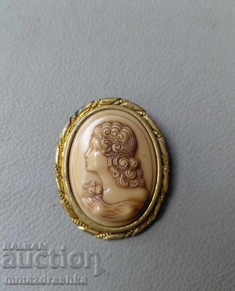 100-year-old Cameo brooch Czechoslovakia
