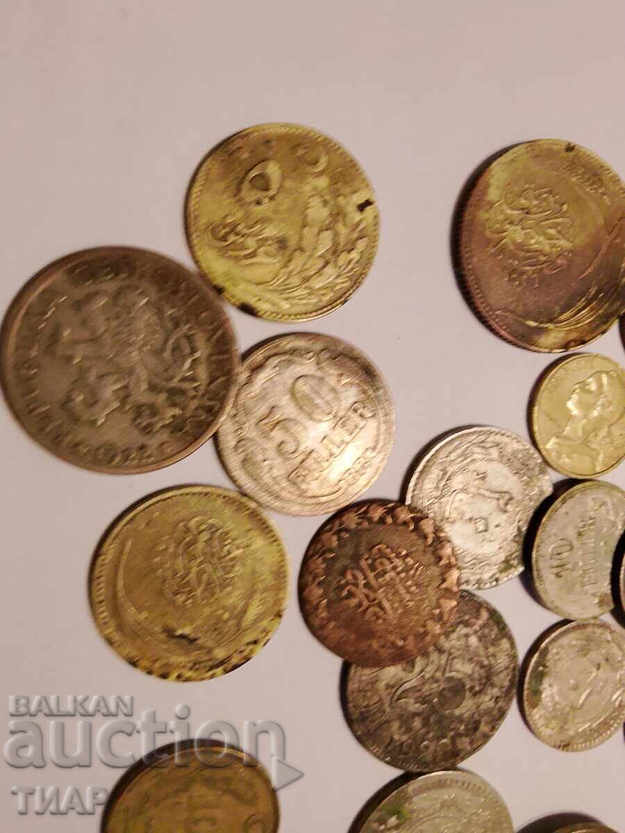Livrarea O mulțime de monede
