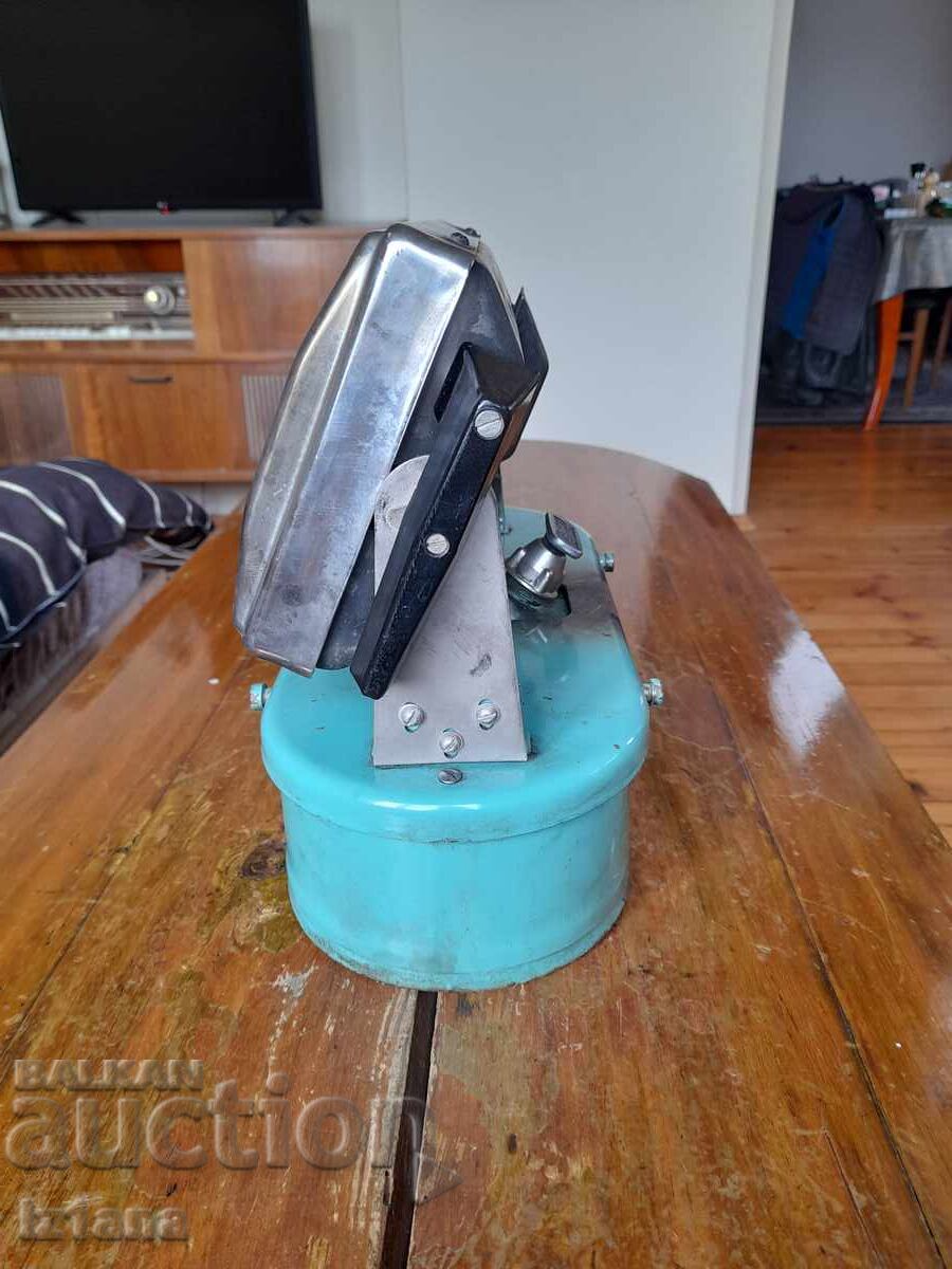 Auction  Vintage Luch gasoline stove