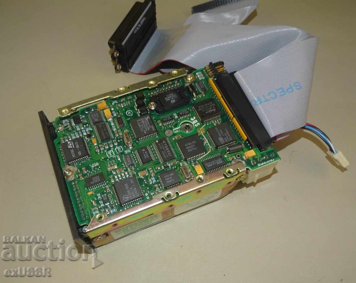 Delivery of Very old SEAGATE ST-125N hard drive