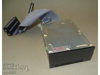 Много стар хард диск SEAGATE ST-125N