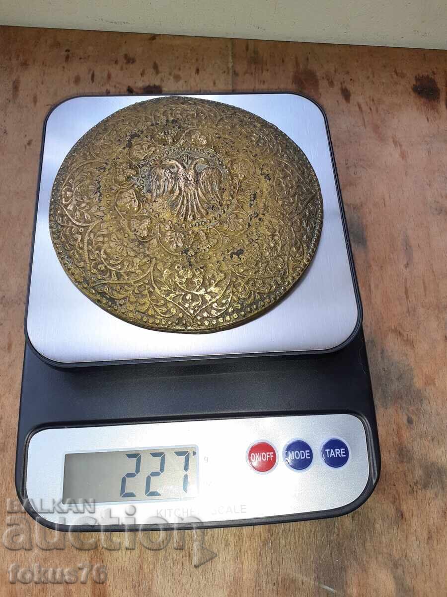 Vechi capac de bronz - 7
