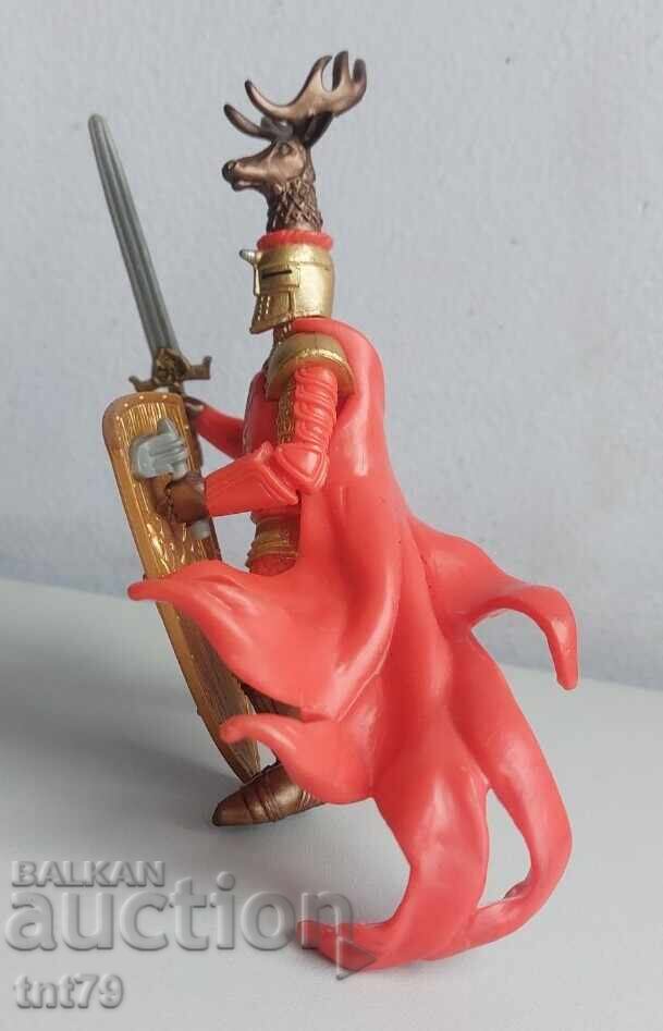 Доставка на Фигура, войник рицар – PAPO. Доставка на Фигура, войник рицар – PAPO.