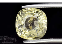Scapolit galben natural 2.51ct 8x8mm tăietură cushion