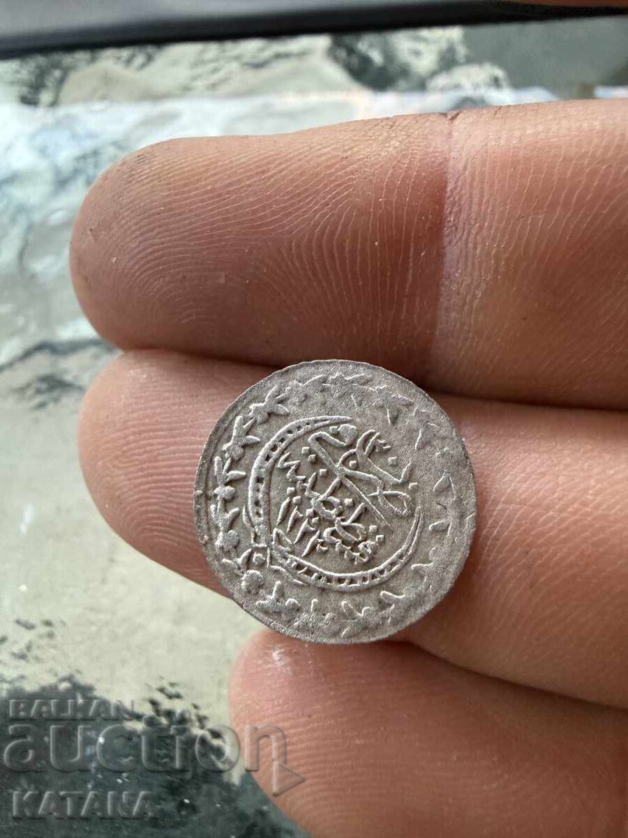 Monedă turcească de argint 1223 cu preț € 10.00 | 19.56 BGN