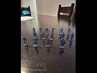 Figurine metalice de colecție Kinder