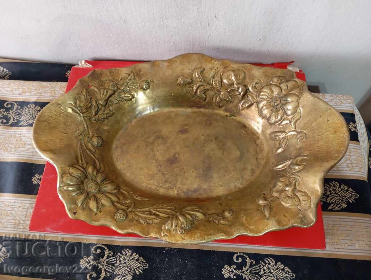 bol, fructieră, coș art deco cu preț € 22.00 | 43.03 BGN bol, fructieră, coș art deco cu preț € 22.00 | 43.03 BGN