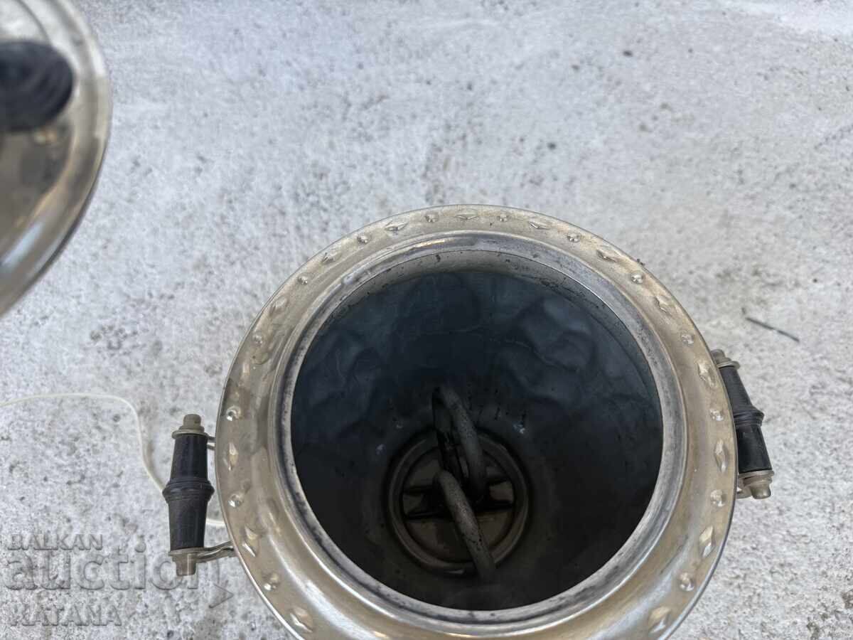 Samovar cu preț € 15.00 | 29.34 BGN Samovar cu preț € 15.00 | 29.34 BGN