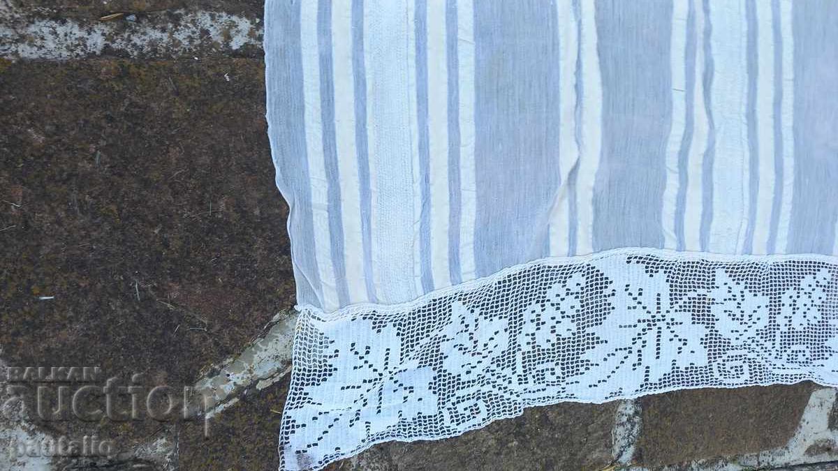 FAȚĂ DE MASĂ MĂTASE KENAR DANTELĂ cu preț € 15.00 | 29.34 BGN FAȚĂ DE MASĂ MĂTASE KENAR DANTELĂ cu preț € 15.00 | 29.34 BGN