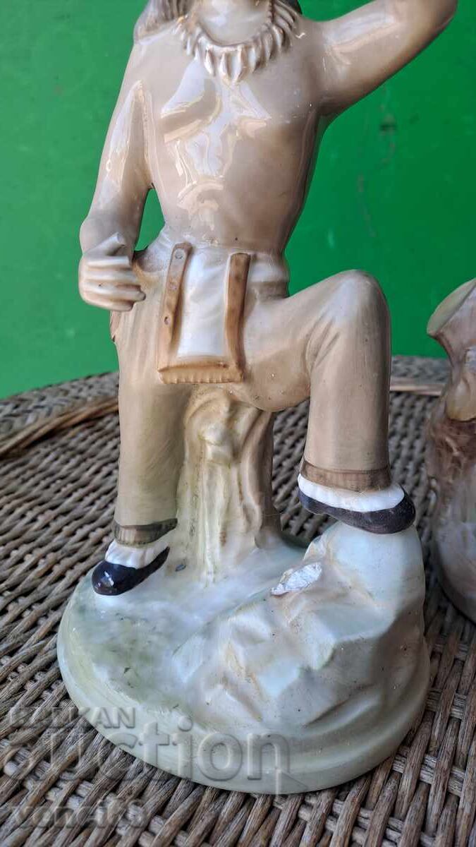 Livrarea Figurine din porțelan