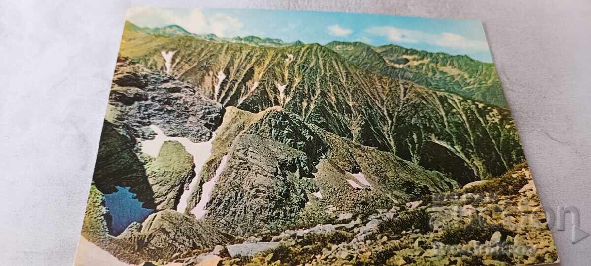 P.K. Pirin Vedere de pe vârful Vihren către vârful Todorin și Strazhite