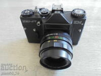 №*8588 Стар фотоапарат ZENIT EM