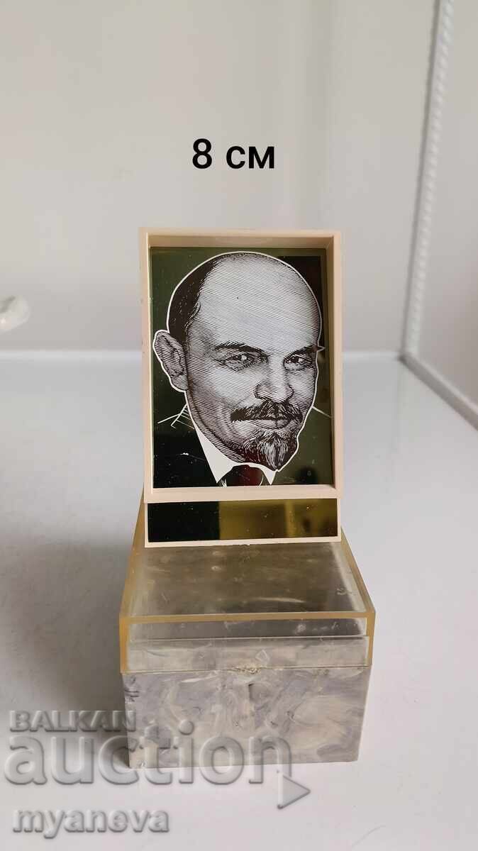 Portret al lui Vladimir Lenin din URSS - 7