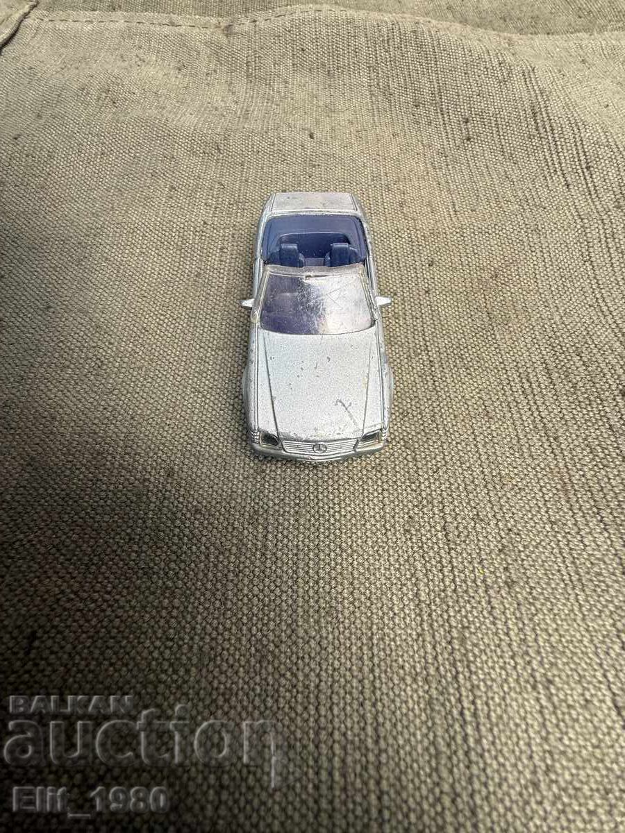 Mercedes 500SL Matchbox cu preț € 10.00 | 19.56 BGN