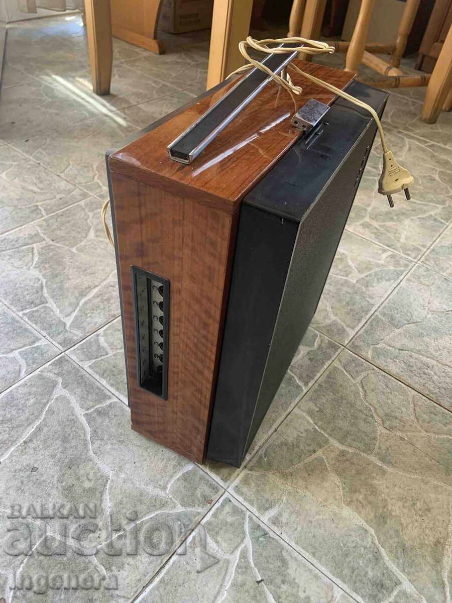 MAGNETOFON RETRO CU ROLE "YAUZA 207" - URSS, ÎN STARE DE FUNCȚIONARE - 6 MAGNETOFON RETRO CU ROLE "YAUZA 207" - URSS, ÎN STARE DE FUNCȚIONARE - 6