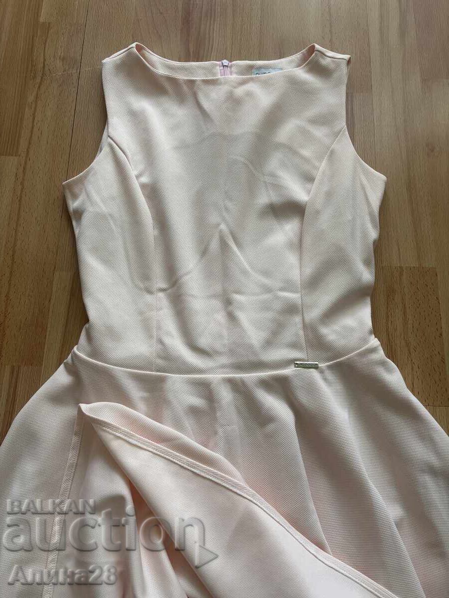 Licitație Rochie culoarea piersicii, mărimea S/M